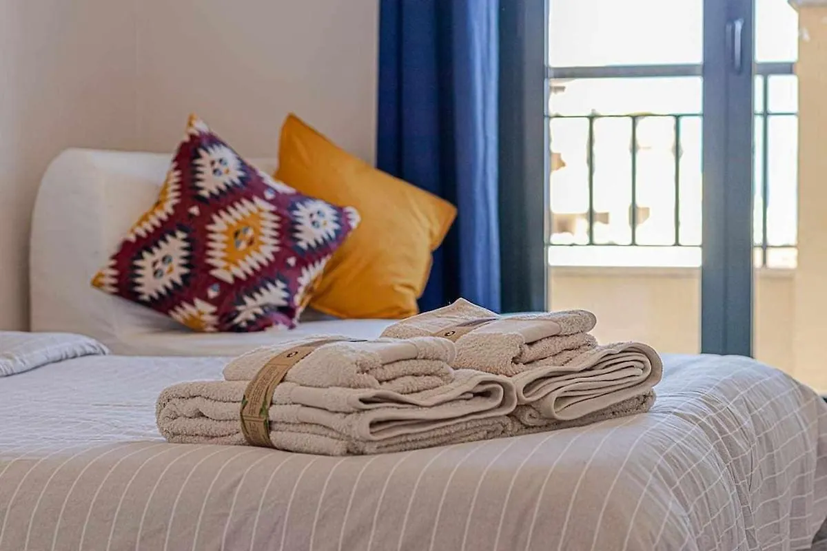 797 Holiday Rentals - Moderno Piso Para 5 Con Hermosas Vistas Benalmádena 0*,  Hiszpania